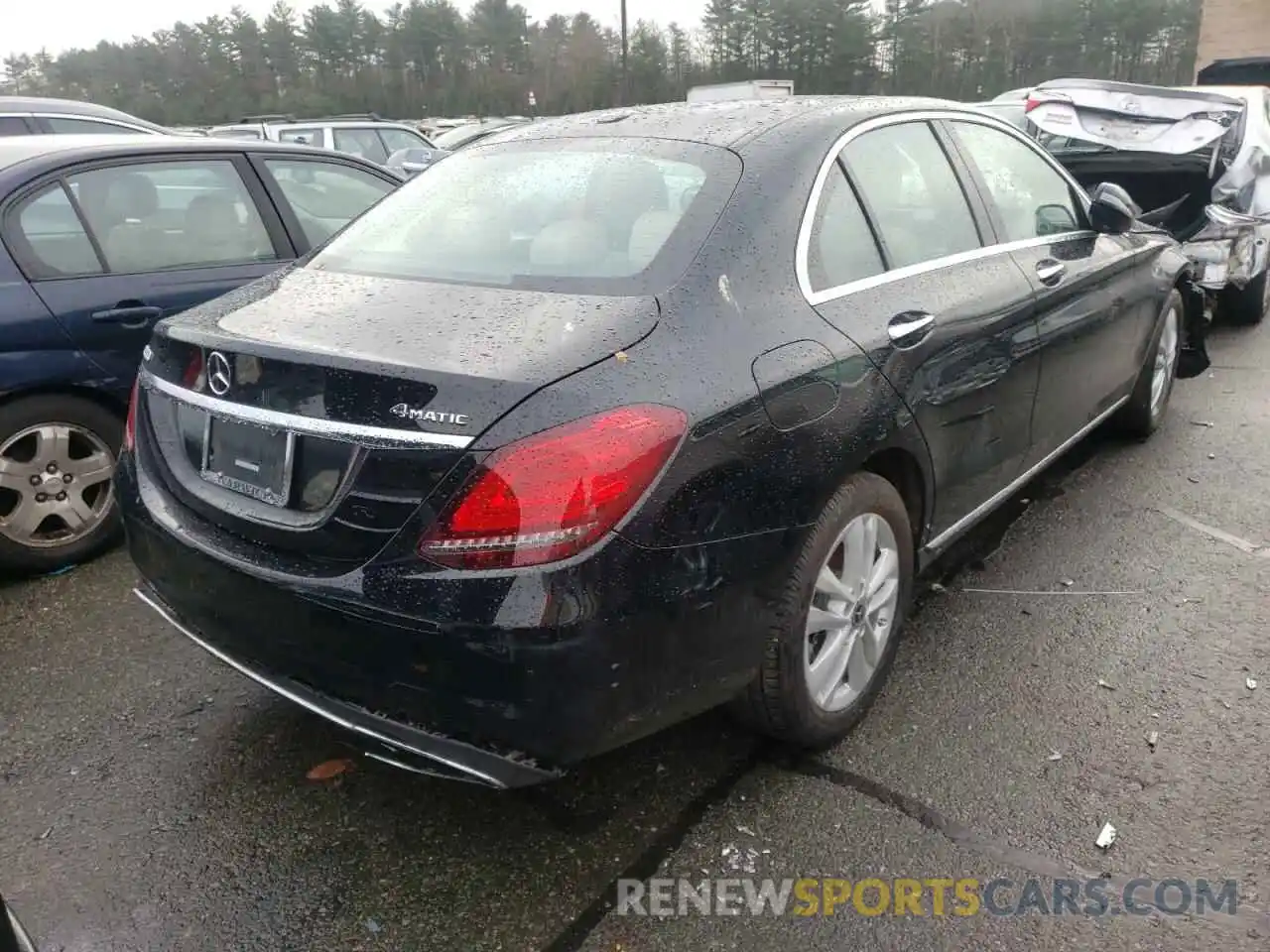 4 Photograph of a damaged car 55SWF8EB5KU282883 MERCEDES-BENZ C-CLASS 2019