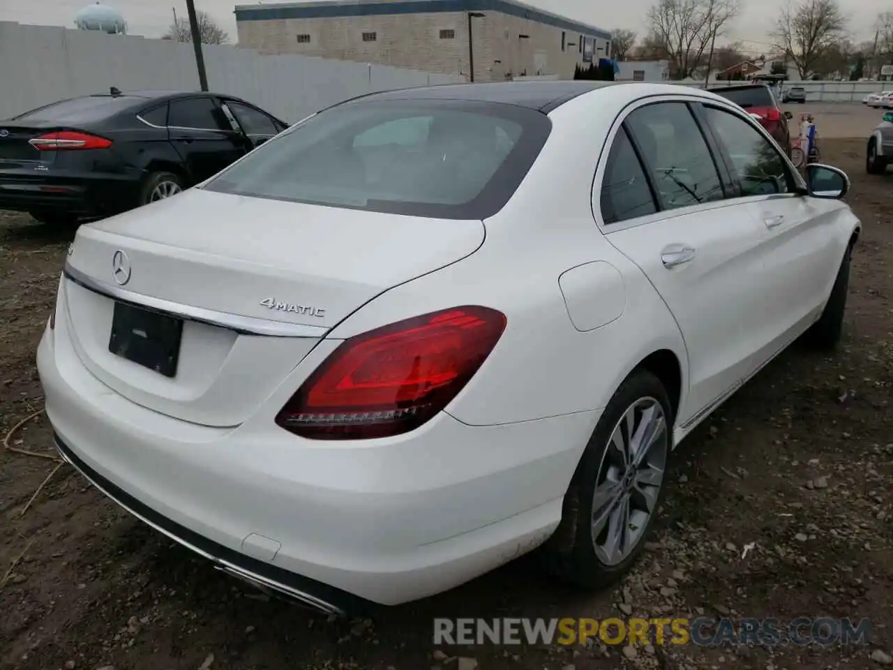 4 Photograph of a damaged car 55SWF8EB5KU284830 MERCEDES-BENZ C-CLASS 2019