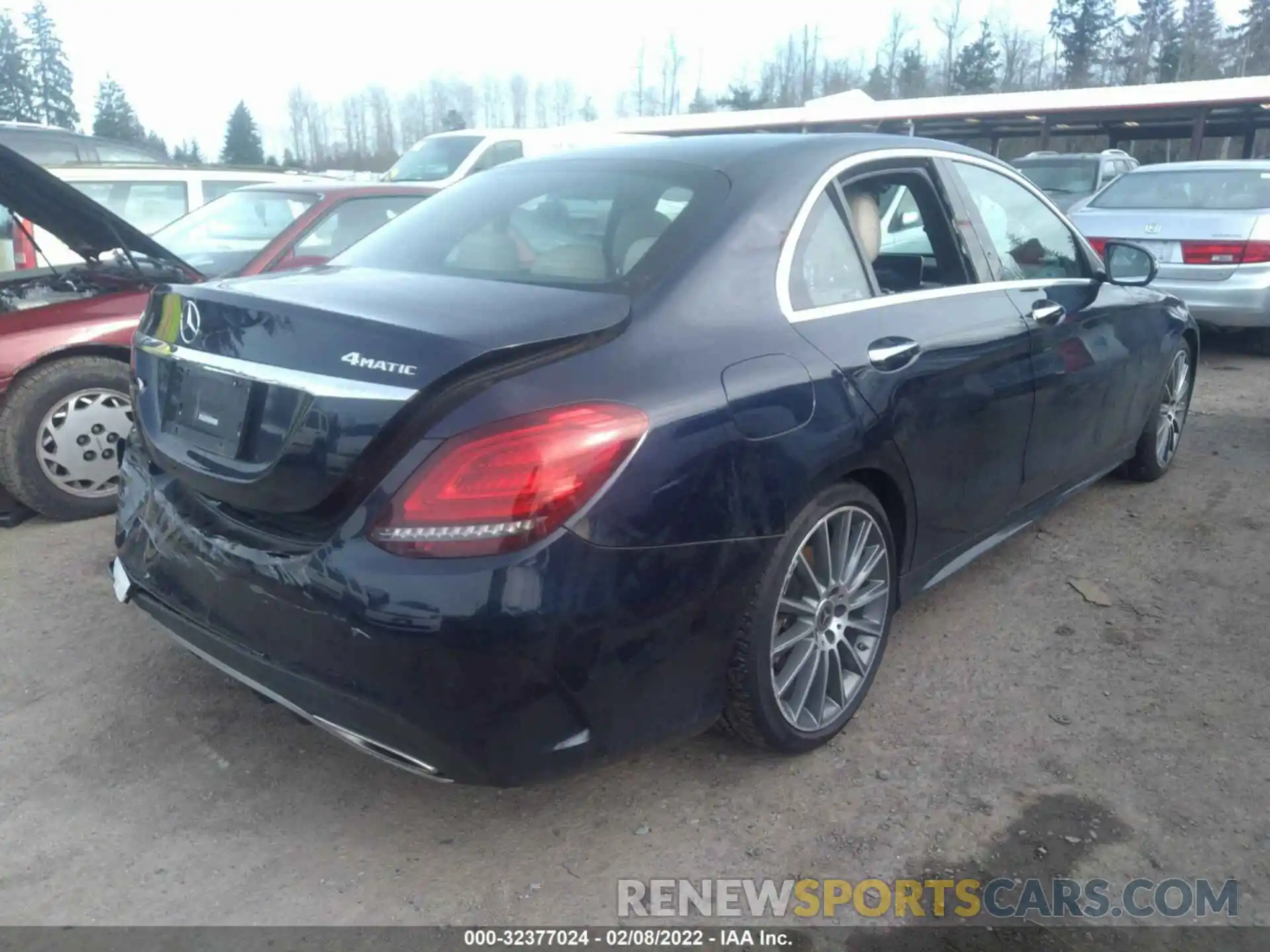 4 Photograph of a damaged car 55SWF8EB5KU285668 MERCEDES-BENZ C-CLASS 2019