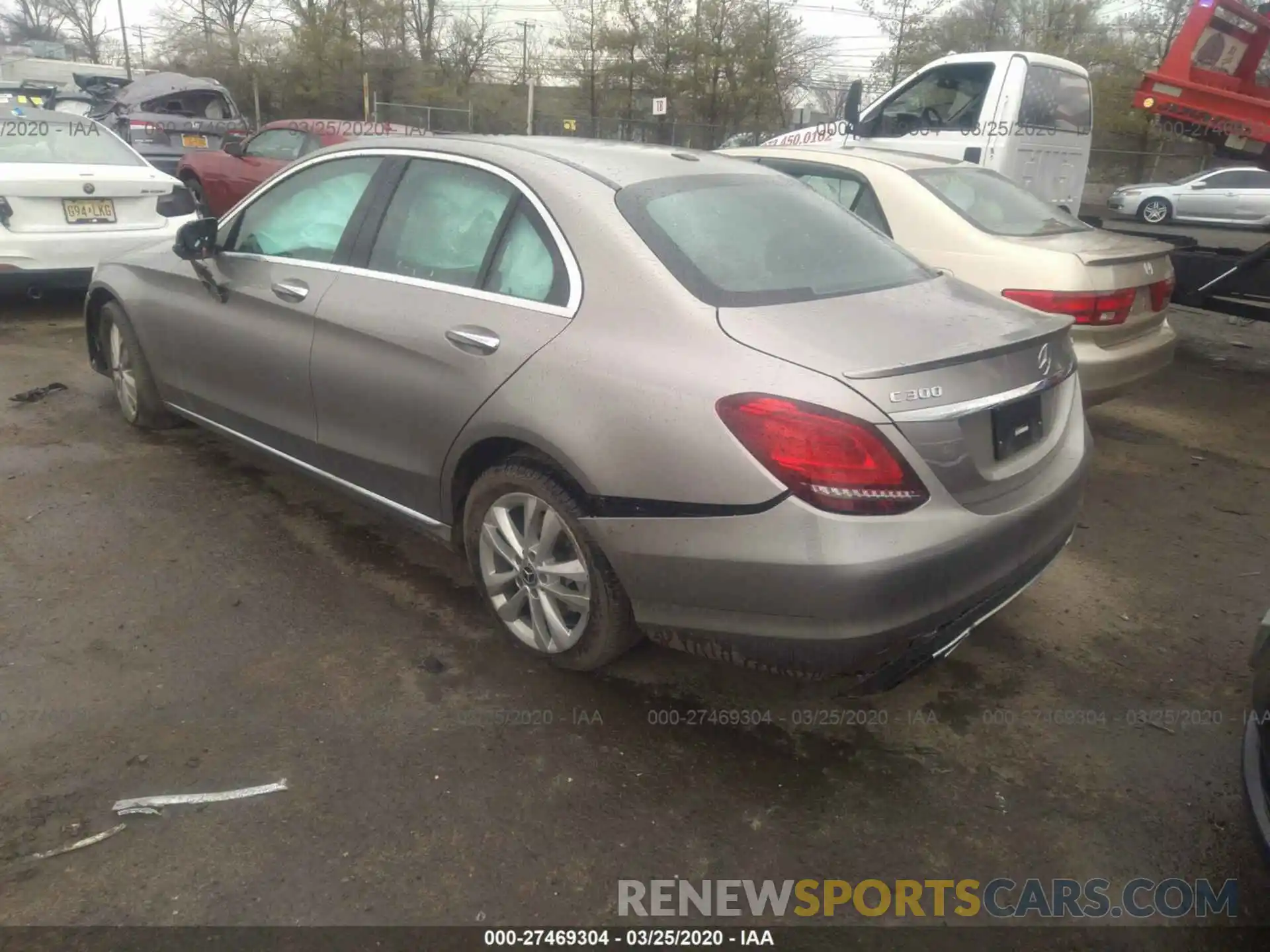 3 Photograph of a damaged car 55SWF8EB5KU286237 MERCEDES-BENZ C-CLASS 2019