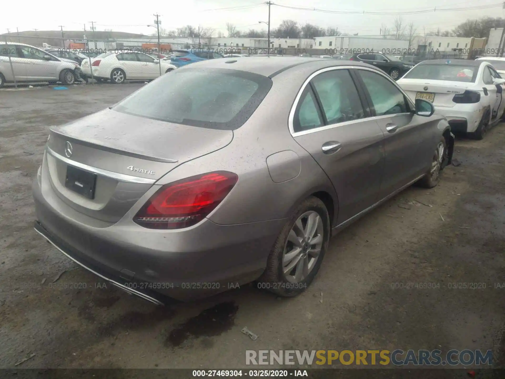 4 Photograph of a damaged car 55SWF8EB5KU286237 MERCEDES-BENZ C-CLASS 2019