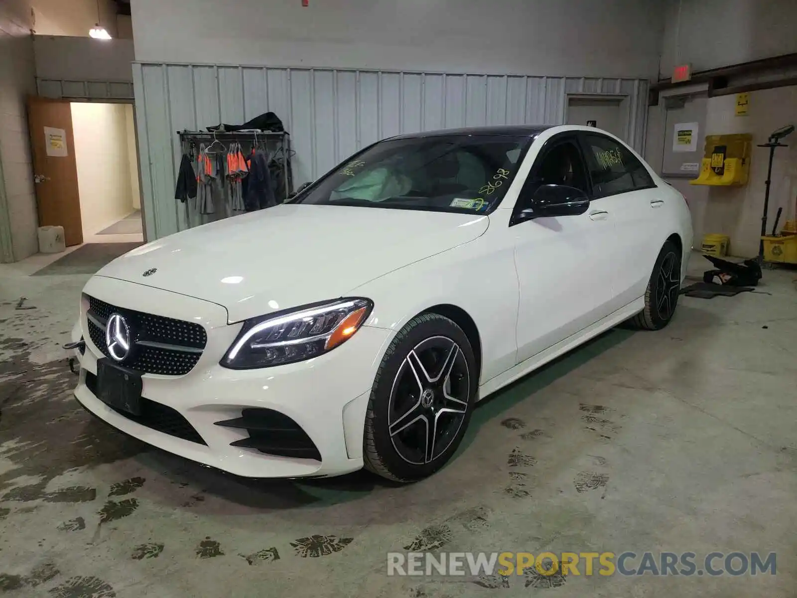 2 Photograph of a damaged car 55SWF8EB5KU292832 MERCEDES-BENZ C CLASS 2019