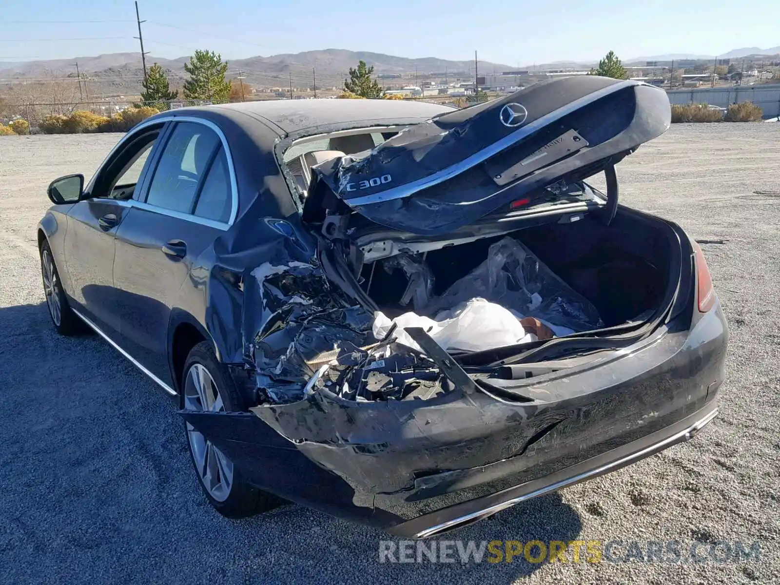 3 Photograph of a damaged car 55SWF8EB5KU299599 MERCEDES-BENZ C CLASS 2019