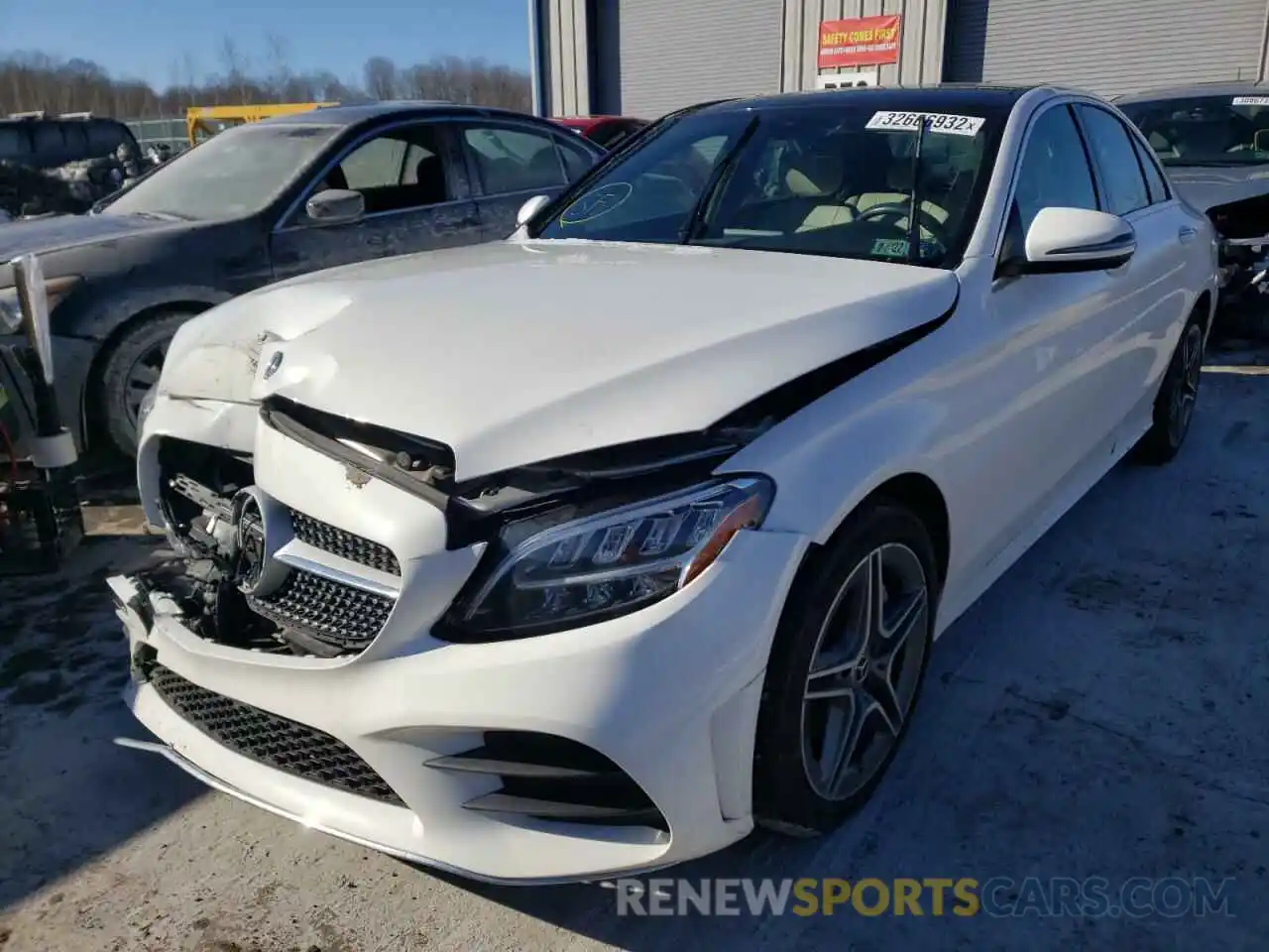 2 Photograph of a damaged car 55SWF8EB5KU306390 MERCEDES-BENZ C-CLASS 2019