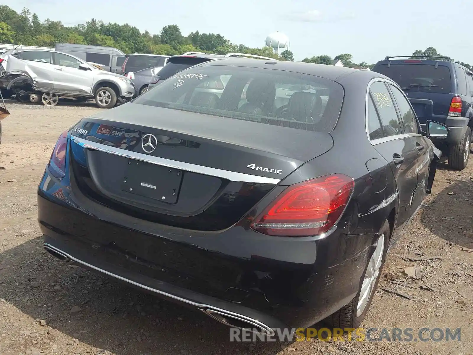 4 Photograph of a damaged car 55SWF8EB5KU316384 MERCEDES-BENZ C CLASS 2019