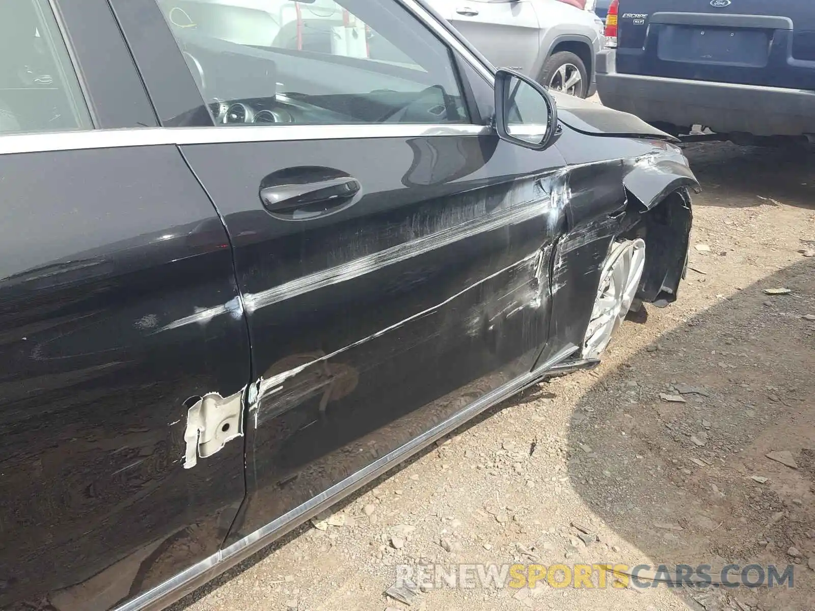 9 Photograph of a damaged car 55SWF8EB5KU316384 MERCEDES-BENZ C CLASS 2019