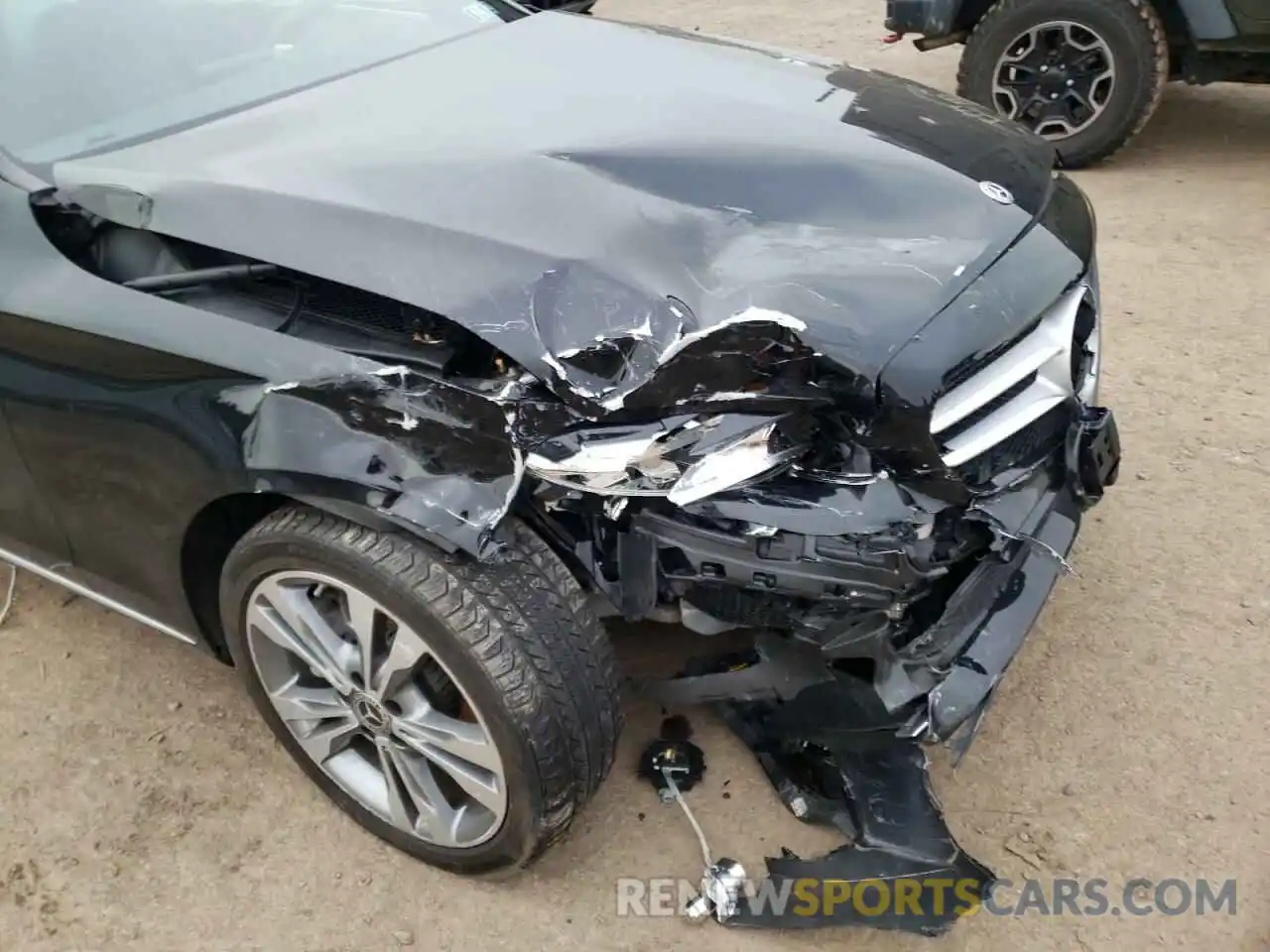 9 Photograph of a damaged car 55SWF8EB5KU316689 MERCEDES-BENZ C-CLASS 2019