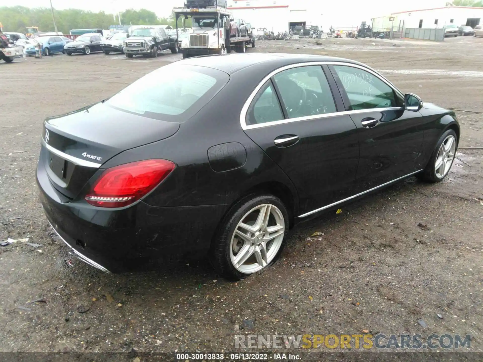 4 Photograph of a damaged car 55SWF8EB5KU318216 MERCEDES-BENZ C-CLASS 2019