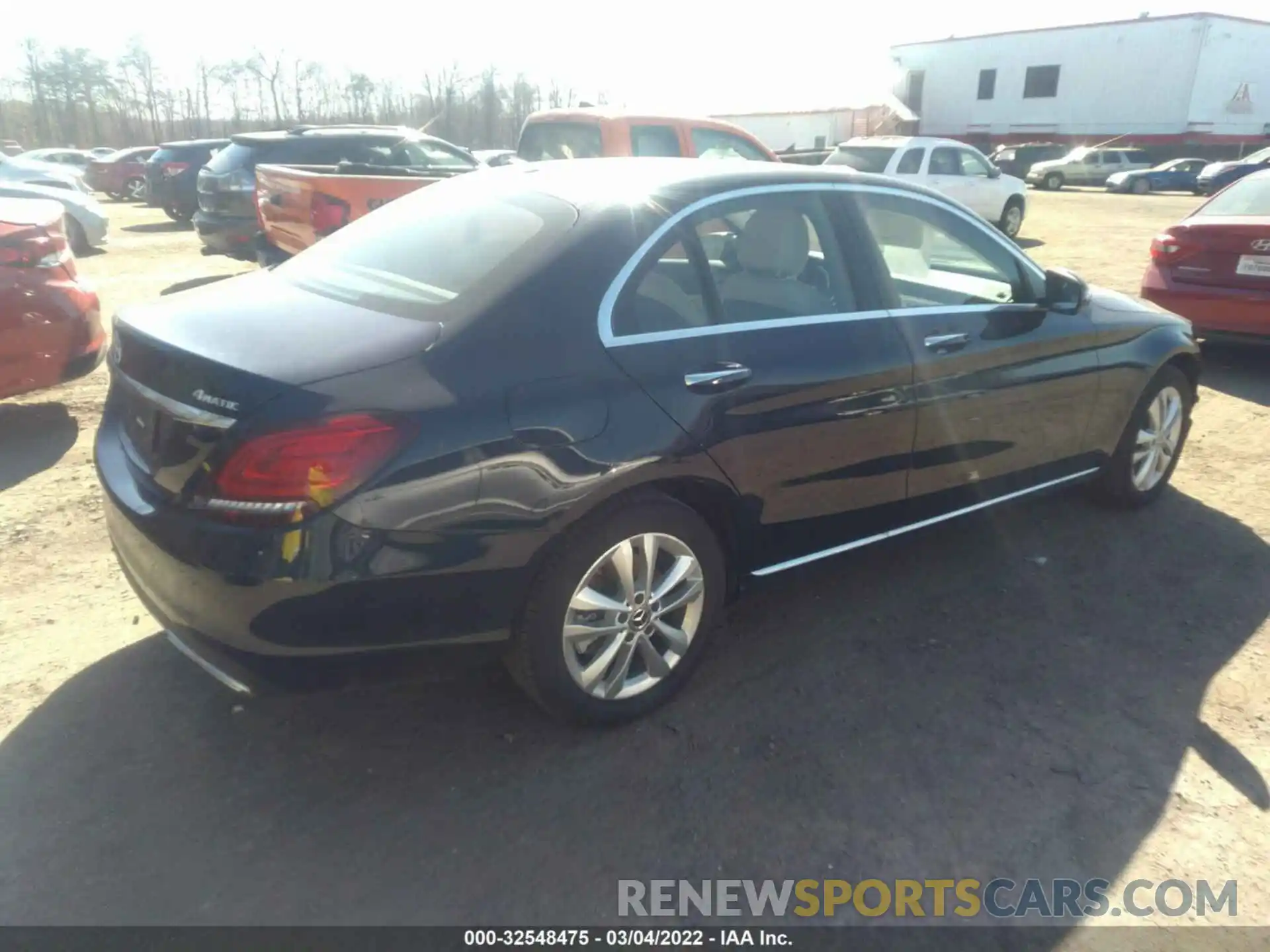 4 Photograph of a damaged car 55SWF8EB5KU318670 MERCEDES-BENZ C-CLASS 2019