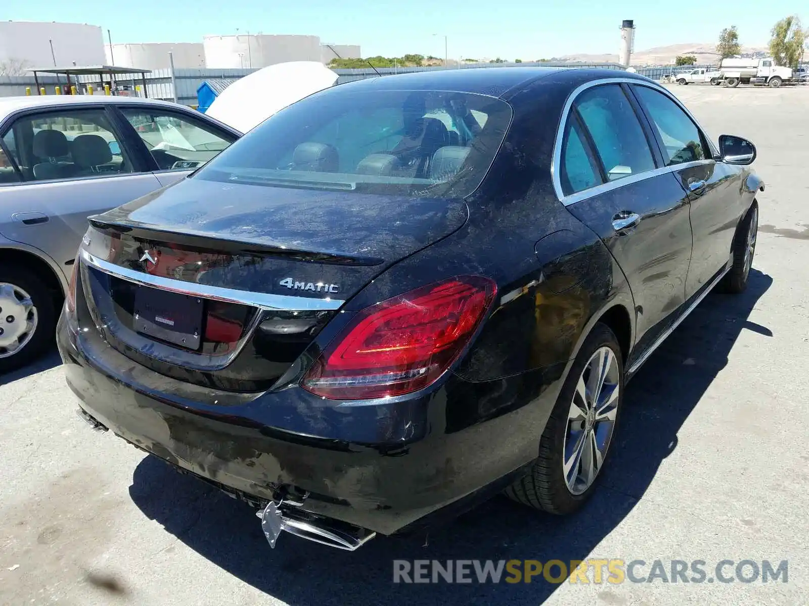 4 Photograph of a damaged car 55SWF8EB5KU318684 MERCEDES-BENZ C CLASS 2019