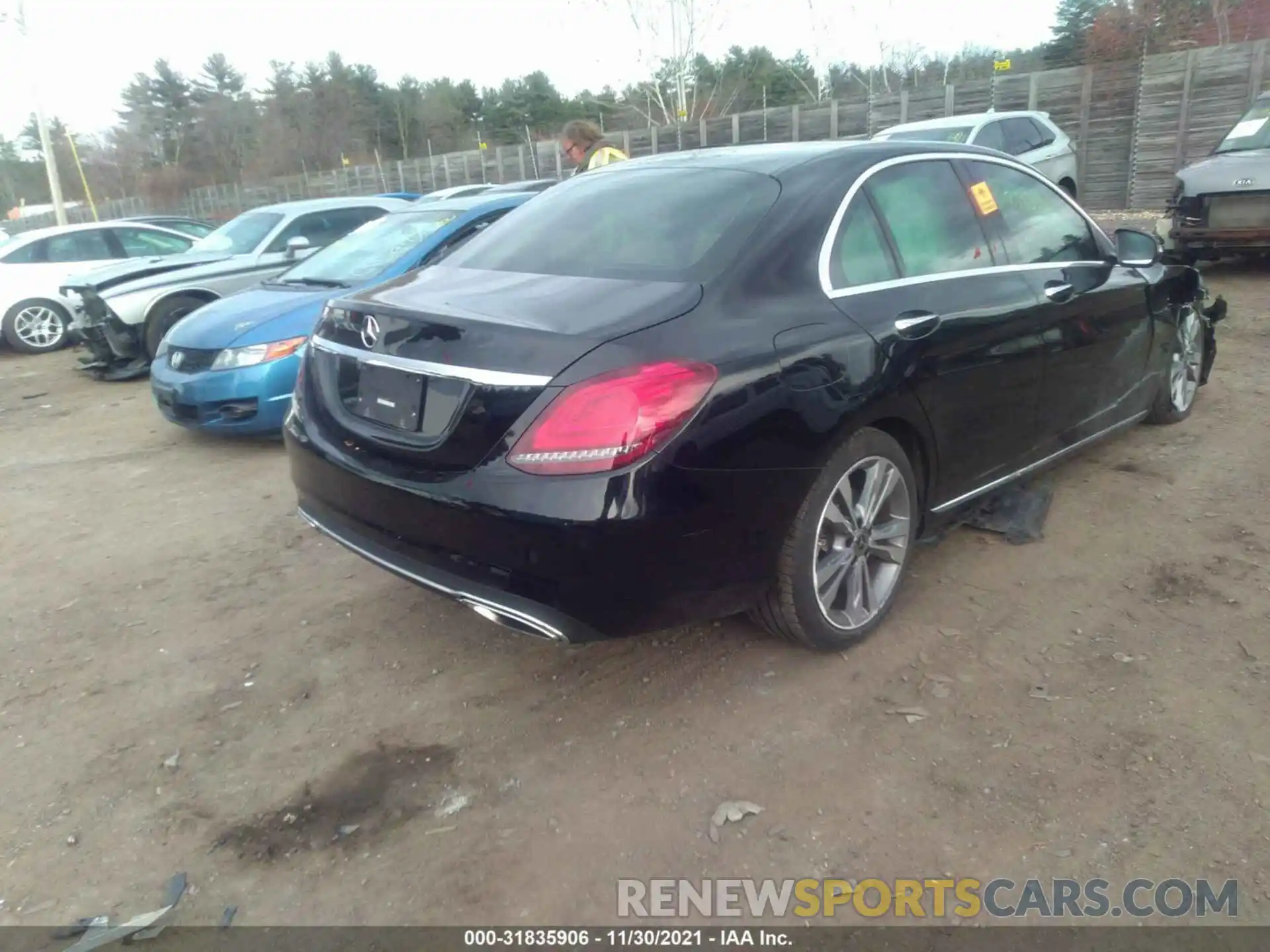 4 Photograph of a damaged car 55SWF8EB6KU292189 MERCEDES-BENZ C-CLASS 2019