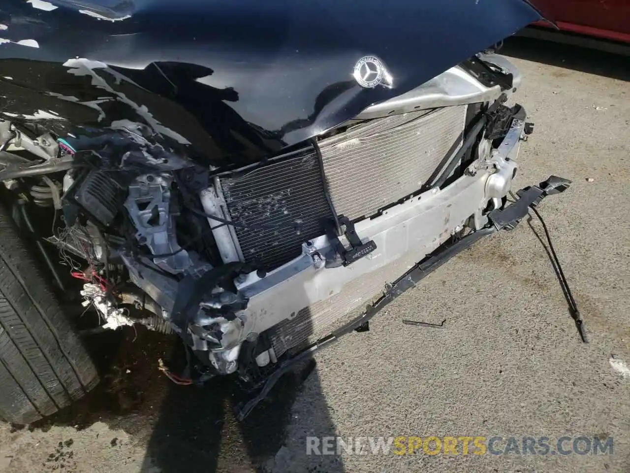 9 Photograph of a damaged car 55SWF8EB6KU292693 MERCEDES-BENZ C-CLASS 2019