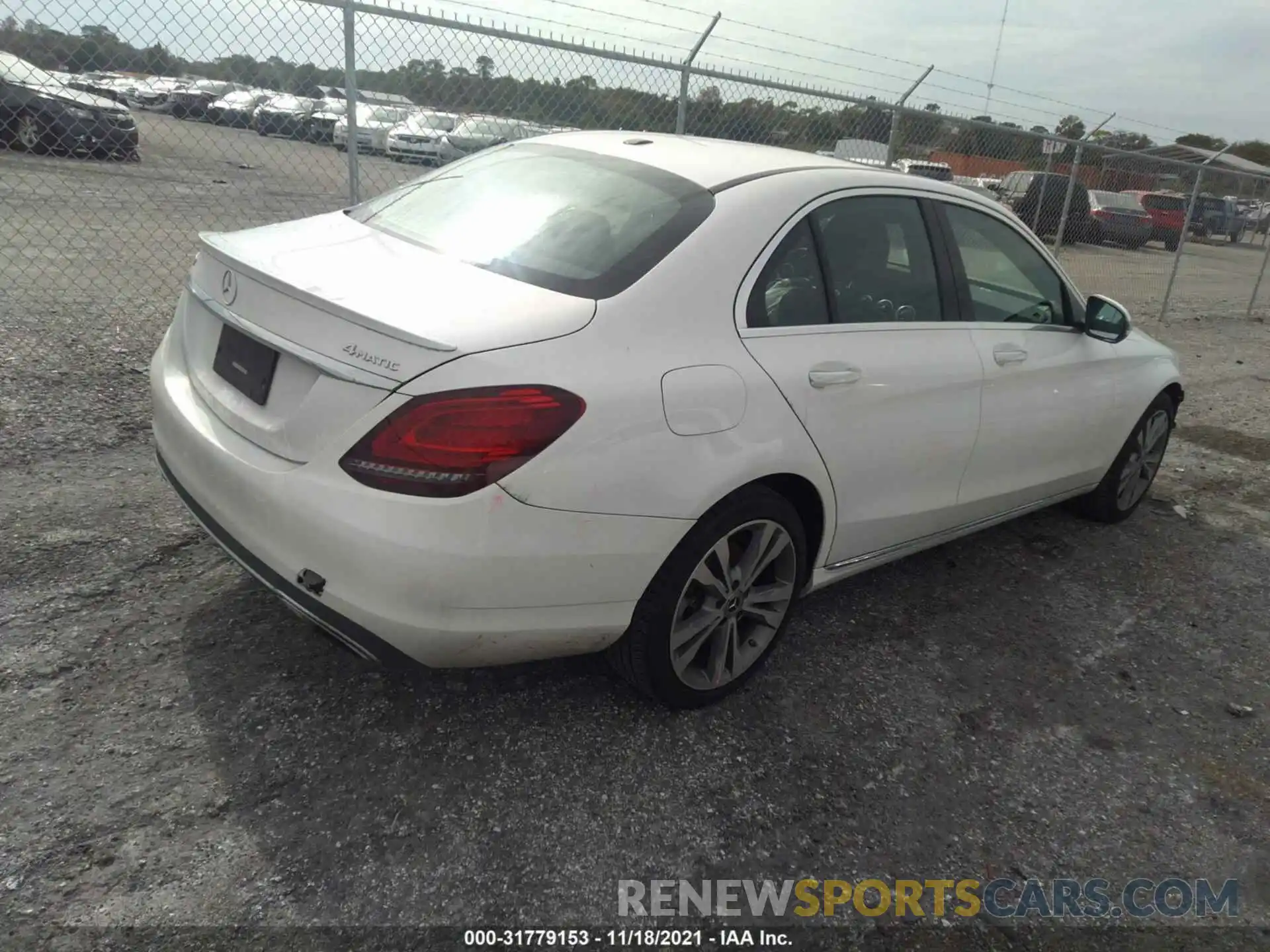 4 Photograph of a damaged car 55SWF8EB6KU292743 MERCEDES-BENZ C-CLASS 2019