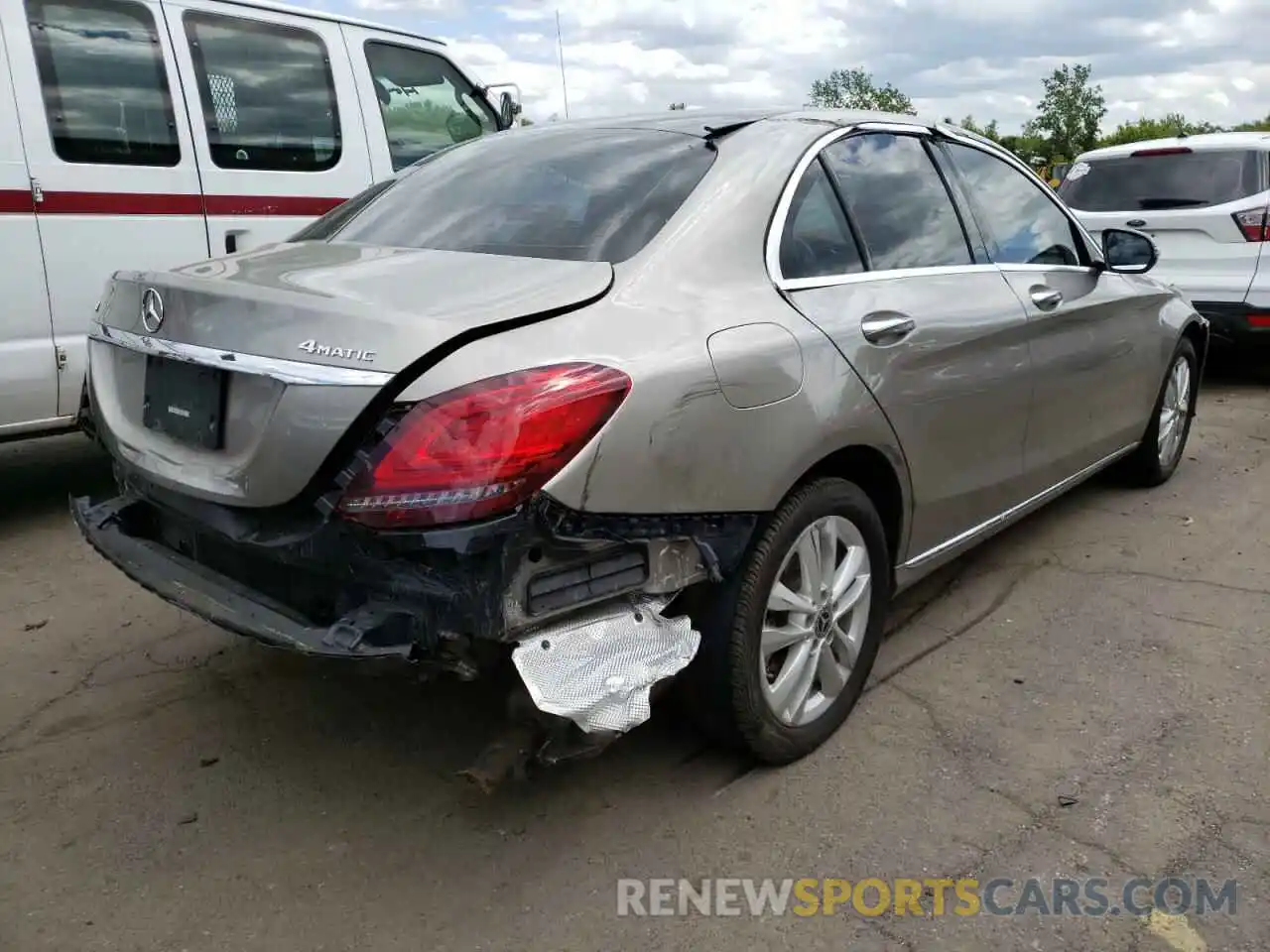 4 Photograph of a damaged car 55SWF8EB6KU305068 MERCEDES-BENZ C-CLASS 2019