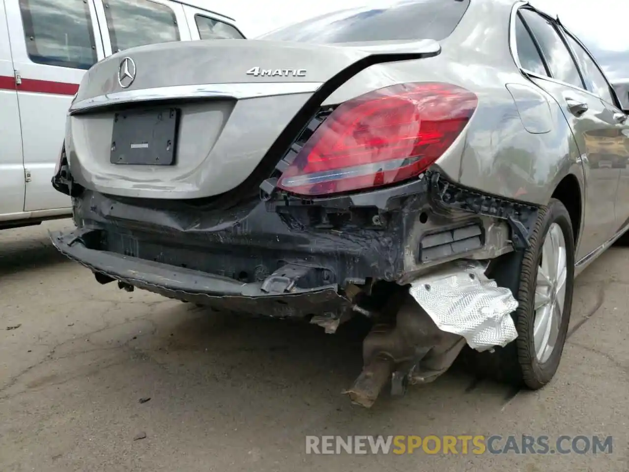 9 Photograph of a damaged car 55SWF8EB6KU305068 MERCEDES-BENZ C-CLASS 2019