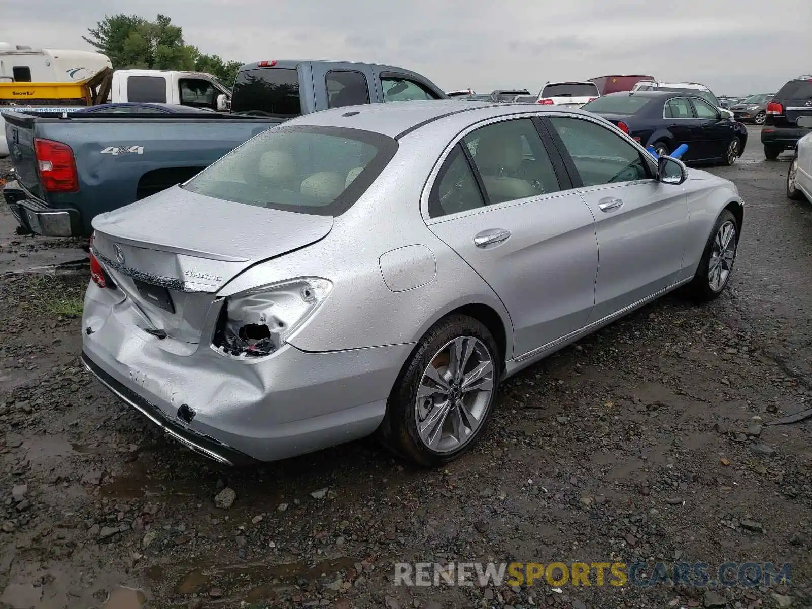 4 Photograph of a damaged car 55SWF8EB6KU312201 MERCEDES-BENZ C-CLASS 2019