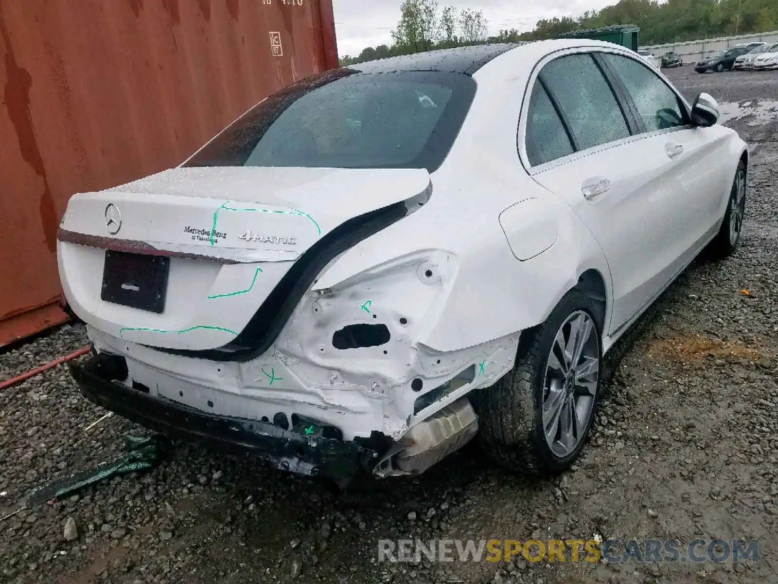 4 Photograph of a damaged car 55SWF8EB6KU313817 MERCEDES-BENZ C CLASS 2019