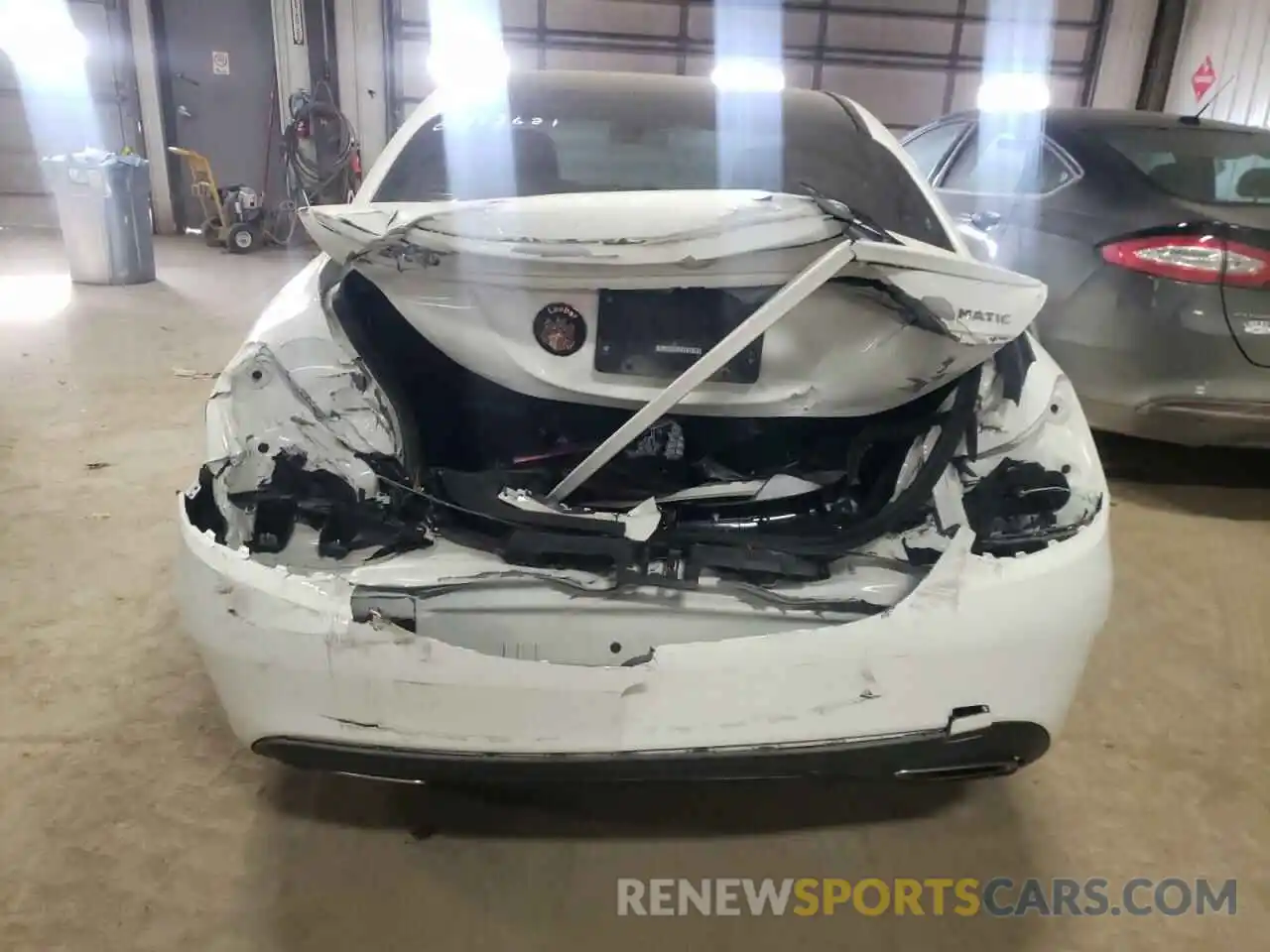 9 Photograph of a damaged car 55SWF8EB6KU315308 MERCEDES-BENZ C-CLASS 2019