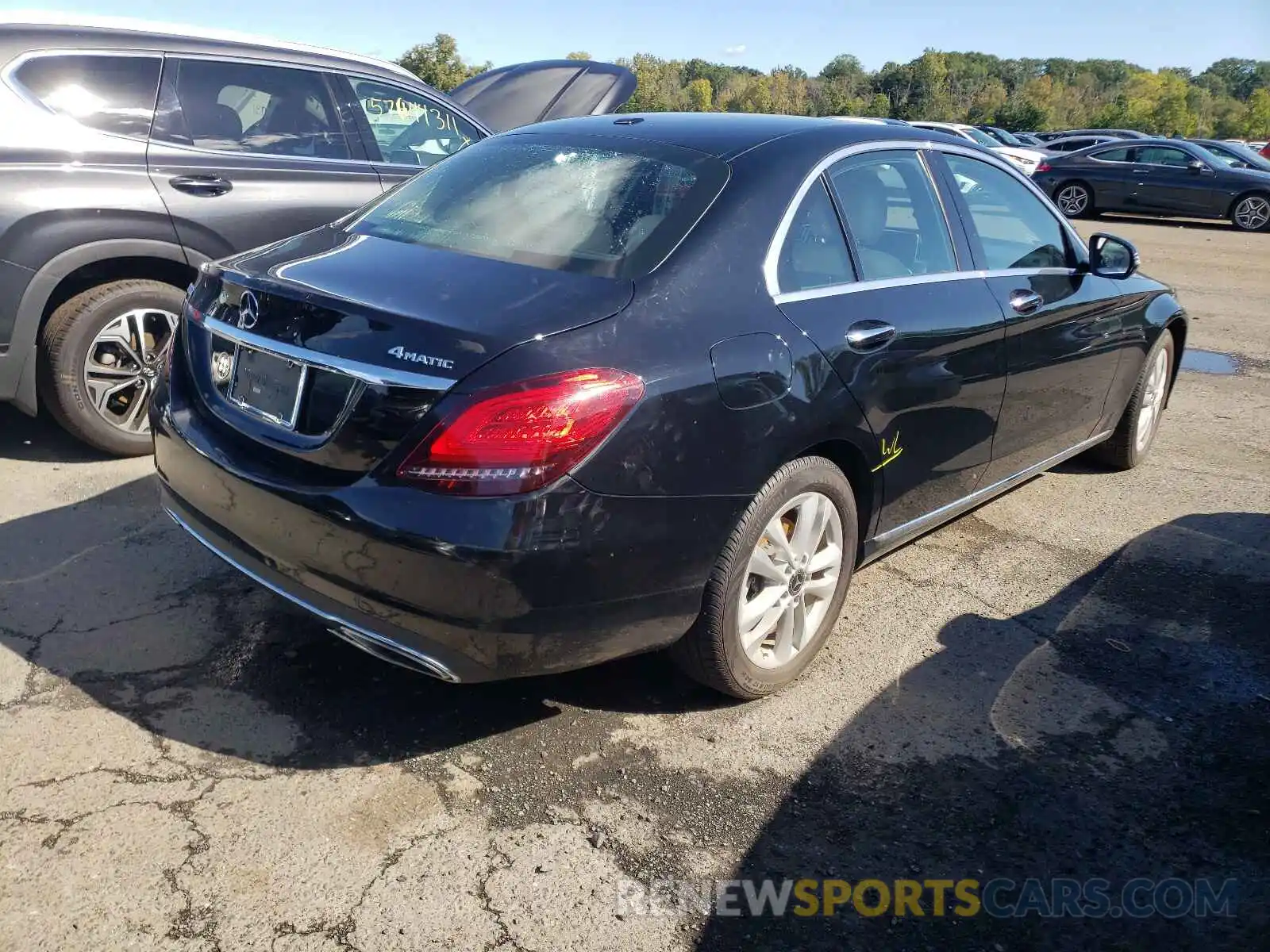 4 Photograph of a damaged car 55SWF8EB7KU283758 MERCEDES-BENZ C-CLASS 2019