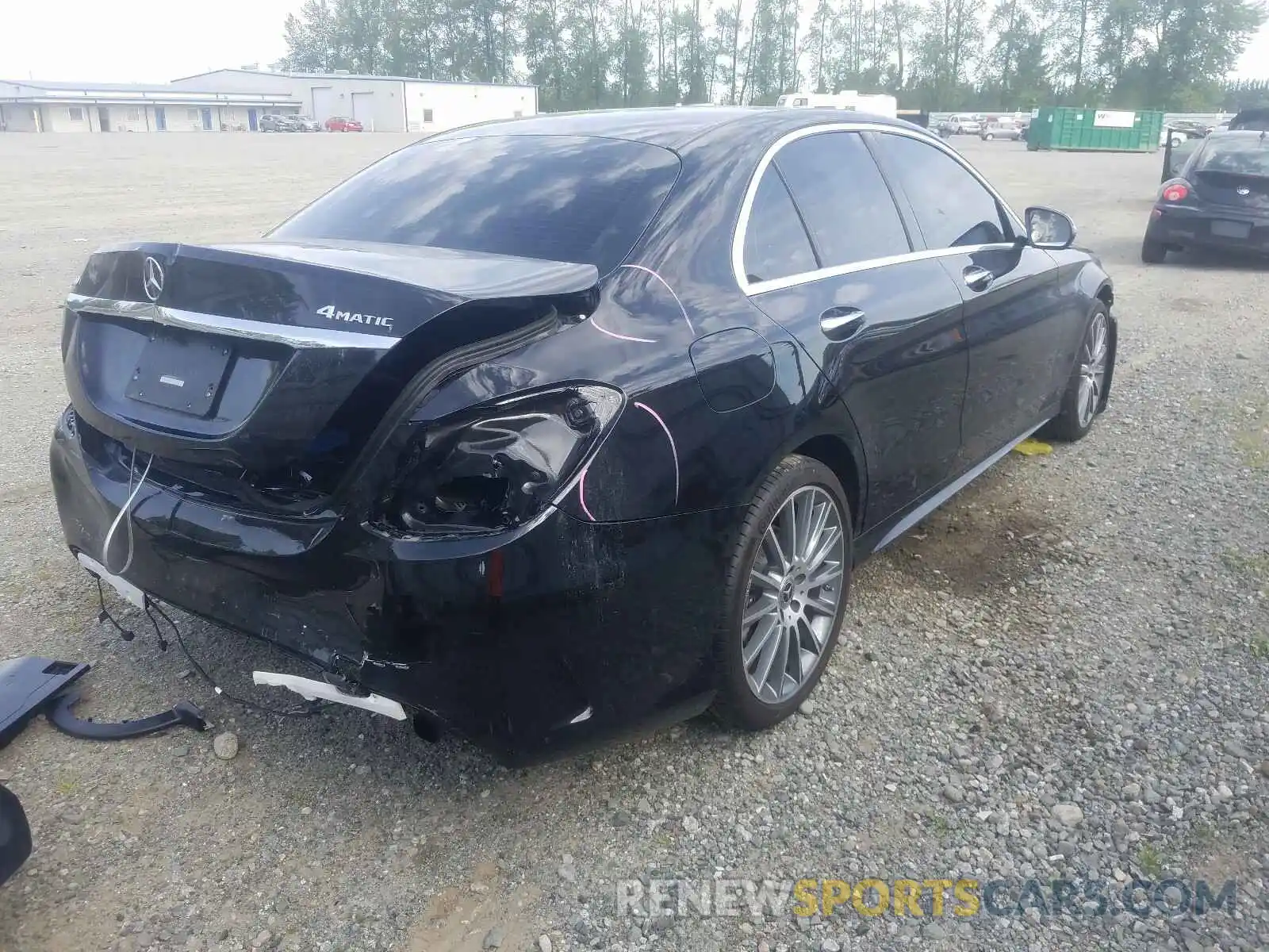 4 Photograph of a damaged car 55SWF8EB7KU293254 MERCEDES-BENZ C CLASS 2019