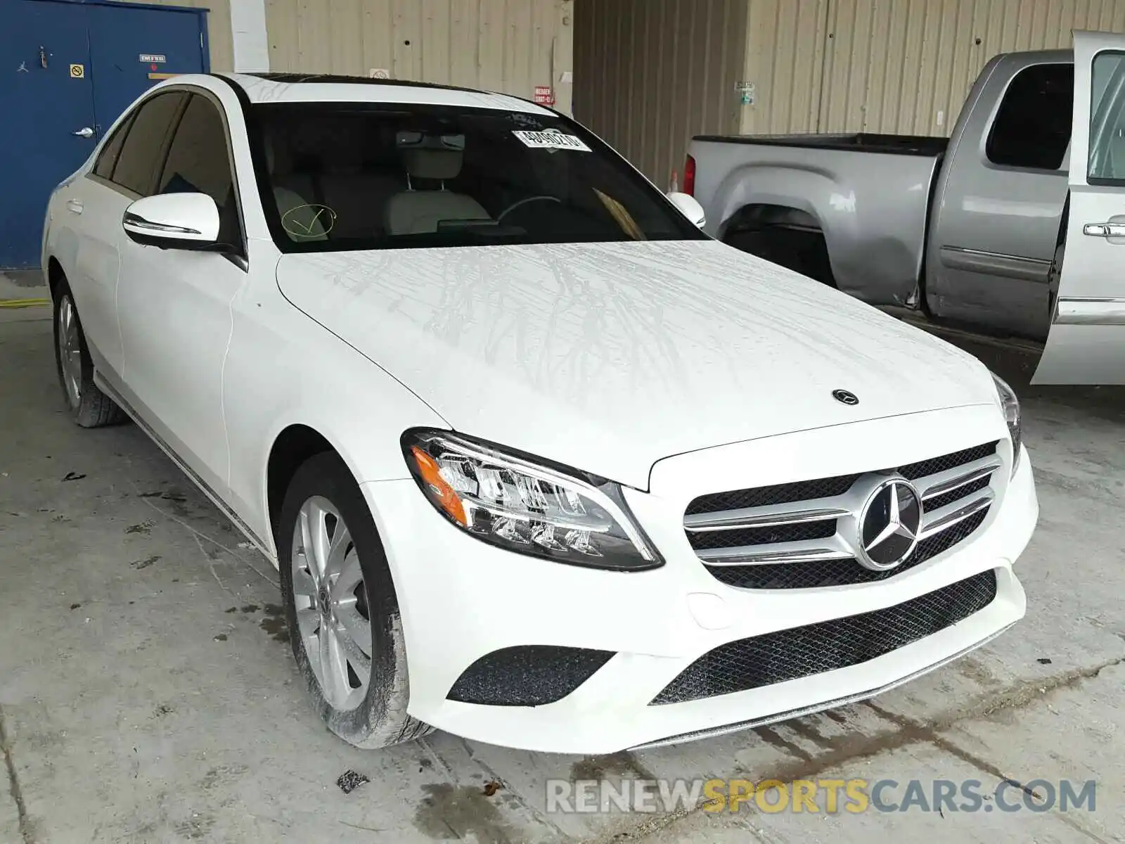 1 Photograph of a damaged car 55SWF8EB7KU299295 MERCEDES-BENZ C CLASS 2019