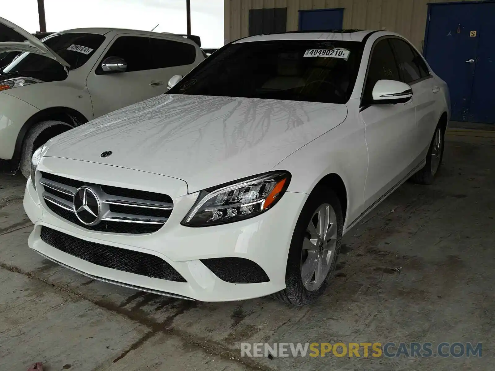 2 Photograph of a damaged car 55SWF8EB7KU299295 MERCEDES-BENZ C CLASS 2019