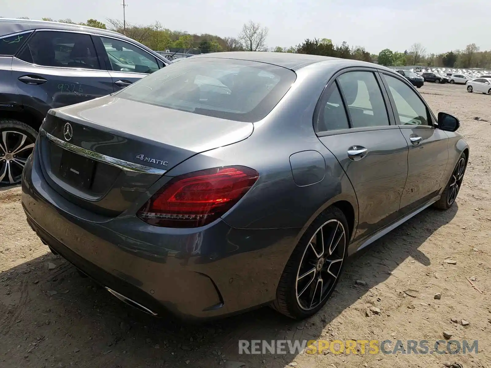 4 Photograph of a damaged car 55SWF8EB7KU309677 MERCEDES-BENZ C CLASS 2019