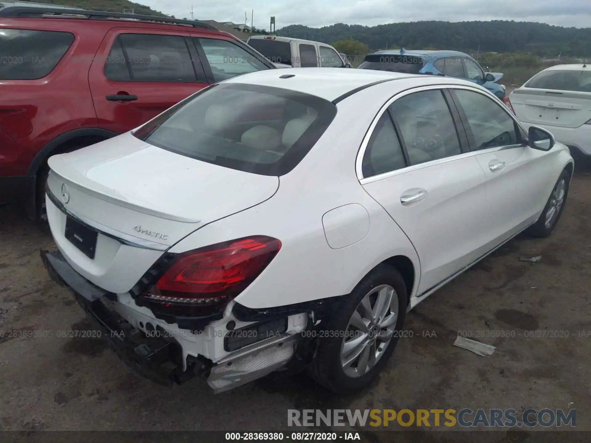 4 Photograph of a damaged car 55SWF8EB7KU310134 MERCEDES-BENZ C-CLASS 2019