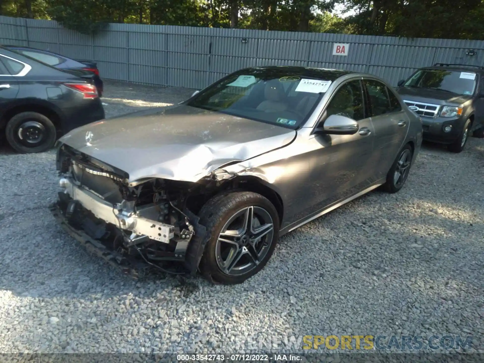 2 Photograph of a damaged car 55SWF8EB7KU319836 MERCEDES-BENZ C-CLASS 2019