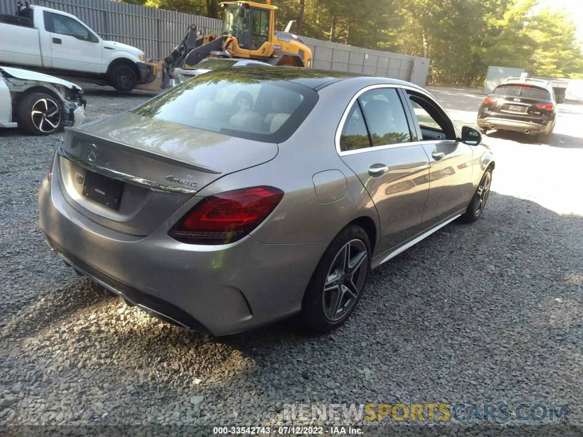 4 Photograph of a damaged car 55SWF8EB7KU319836 MERCEDES-BENZ C-CLASS 2019