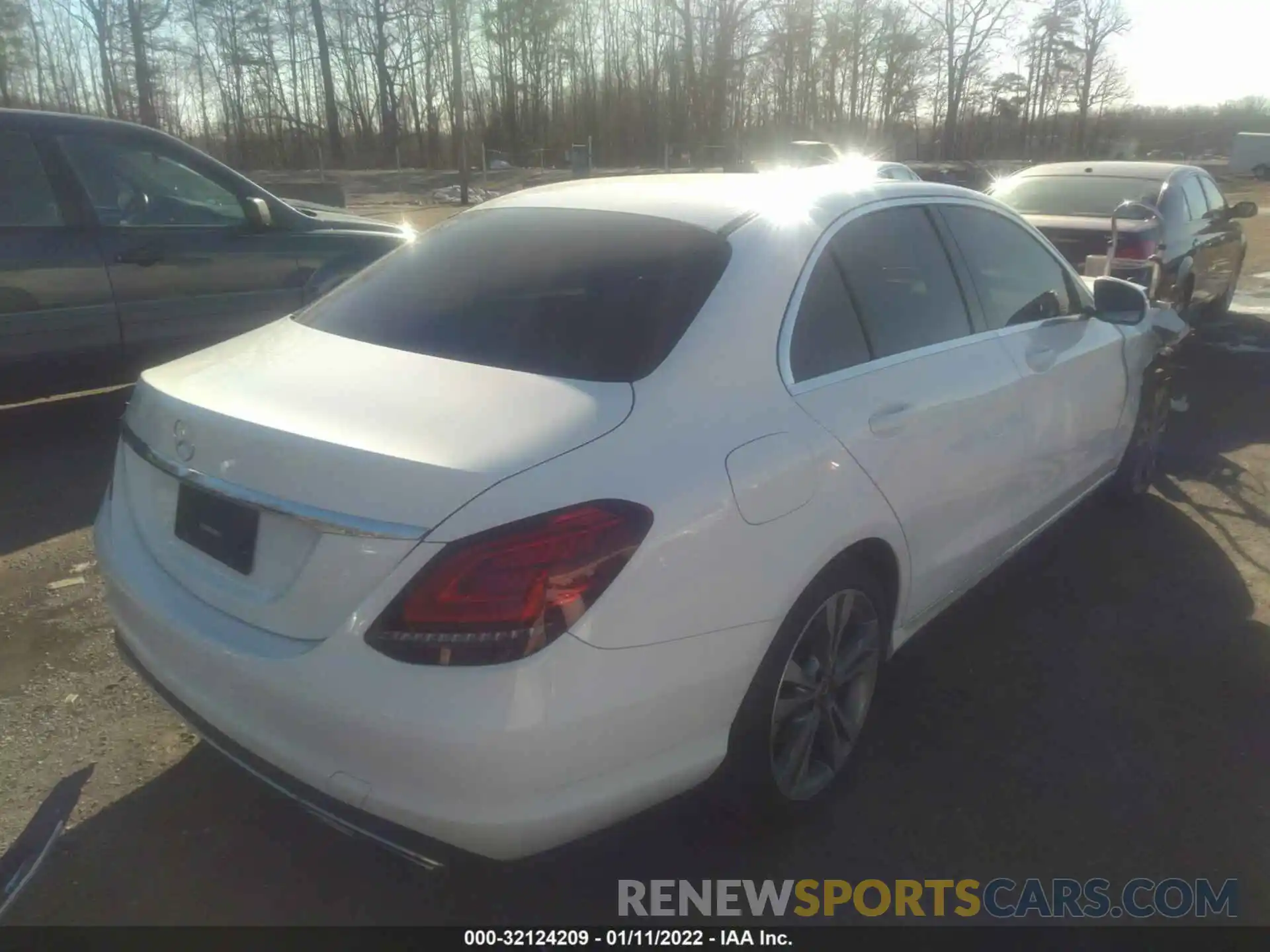 4 Photograph of a damaged car 55SWF8EB8KU287768 MERCEDES-BENZ C-CLASS 2019