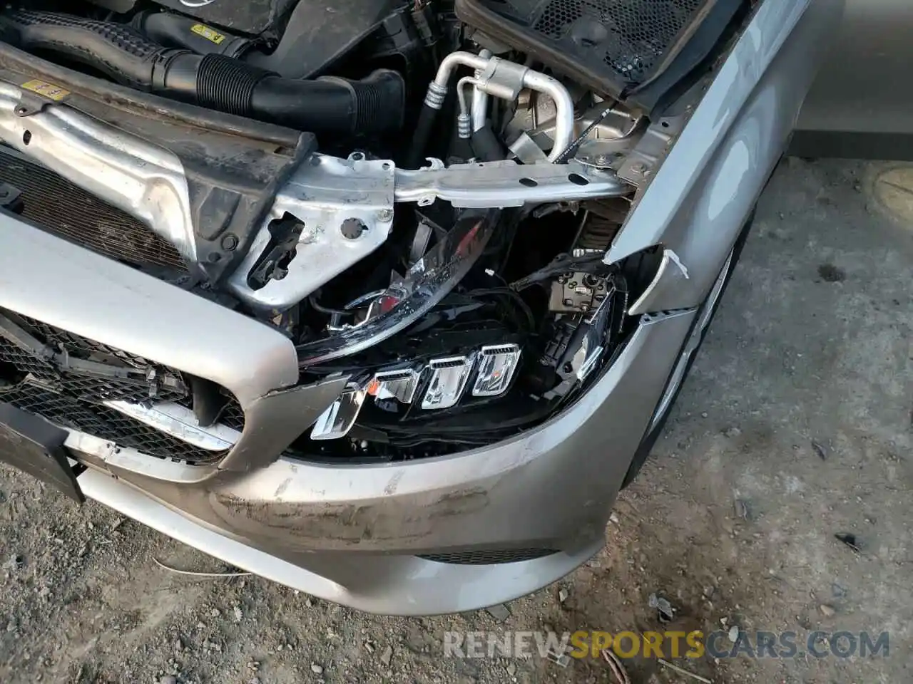 9 Photograph of a damaged car 55SWF8EB8KU299466 MERCEDES-BENZ C-CLASS 2019