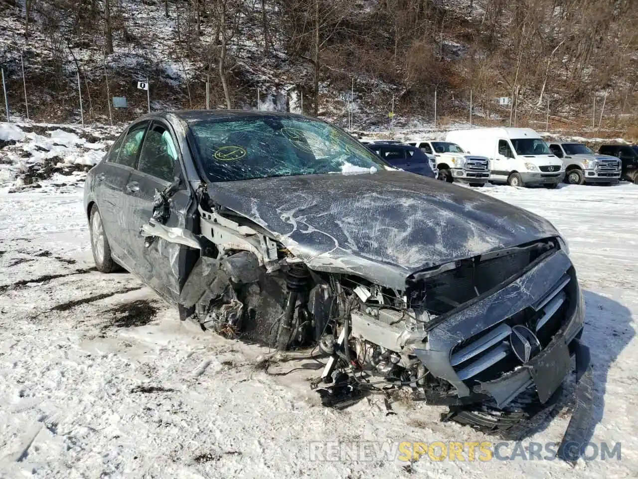 1 Photograph of a damaged car 55SWF8EB8KU302608 MERCEDES-BENZ C-CLASS 2019