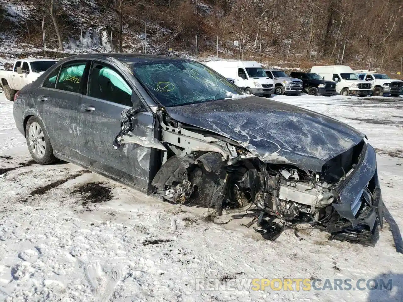 9 Photograph of a damaged car 55SWF8EB8KU302608 MERCEDES-BENZ C-CLASS 2019