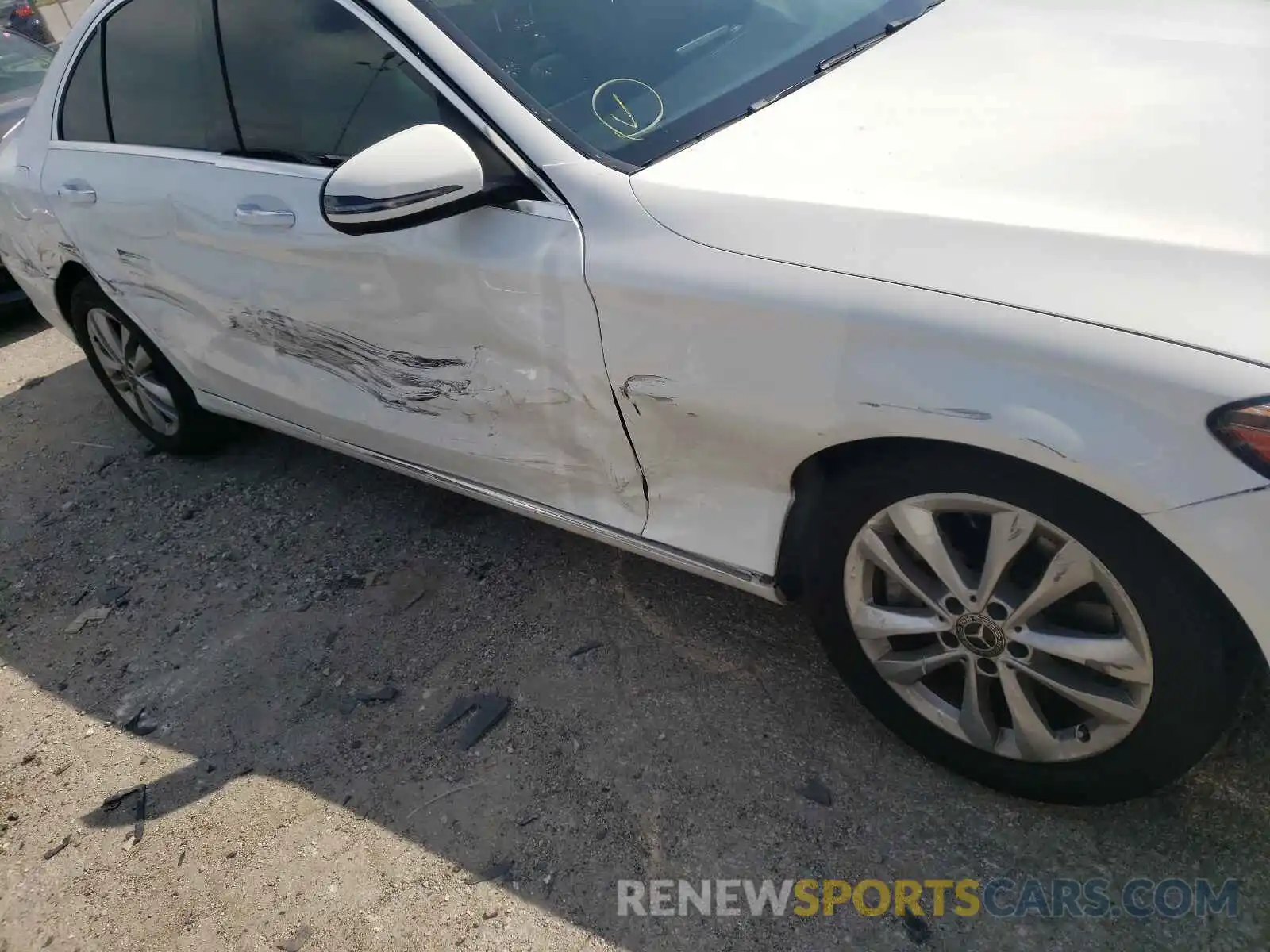 9 Photograph of a damaged car 55SWF8EB8KU308358 MERCEDES-BENZ C-CLASS 2019