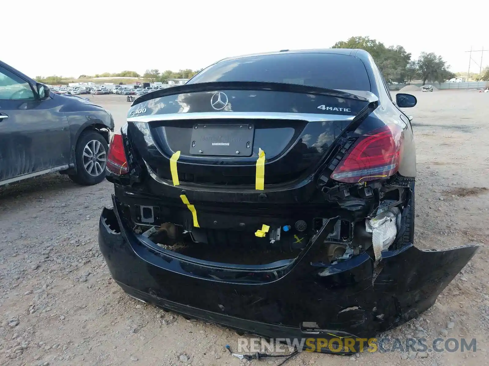 9 Фотография поврежденного автомобиля 55SWF8EB8KU309848 MERCEDES-BENZ C CLASS 2019