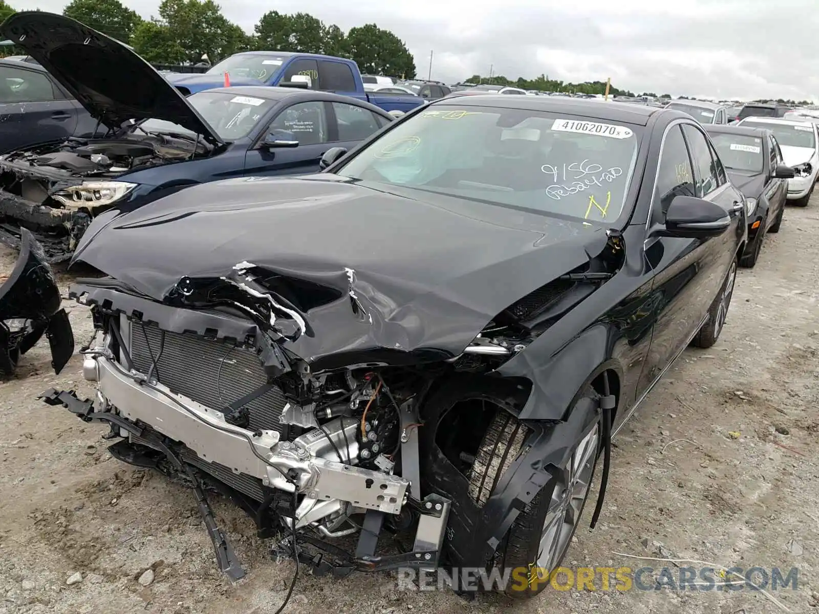 2 Photograph of a damaged car 55SWF8EB9KU289156 MERCEDES-BENZ C CLASS 2019