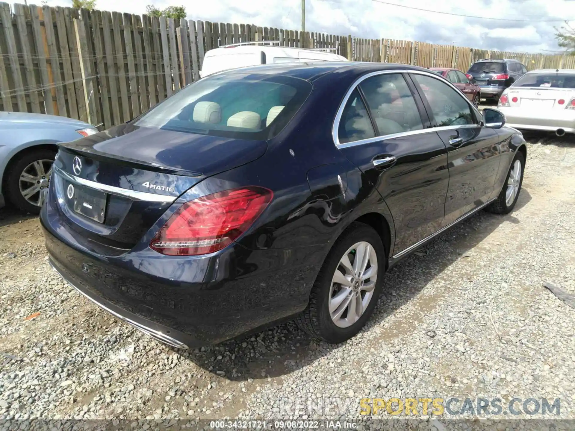 4 Photograph of a damaged car 55SWF8EB9KU297953 MERCEDES-BENZ C-CLASS 2019