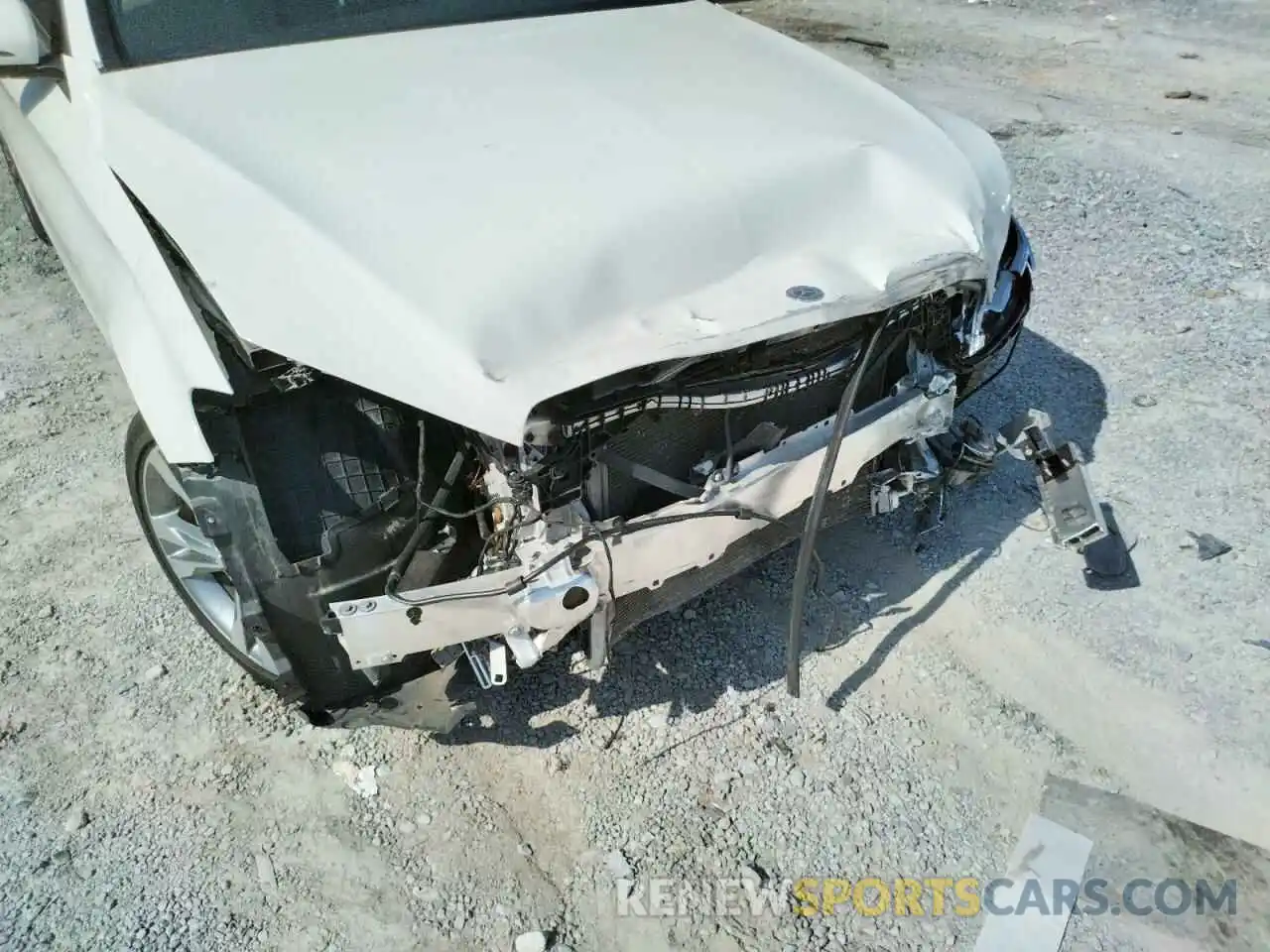 9 Photograph of a damaged car 55SWF8EB9KU312029 MERCEDES-BENZ C-CLASS 2019