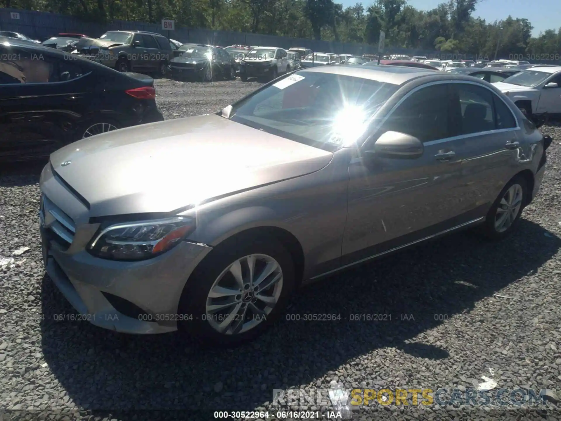 2 Photograph of a damaged car 55SWF8EB9KU313651 MERCEDES-BENZ C-CLASS 2019