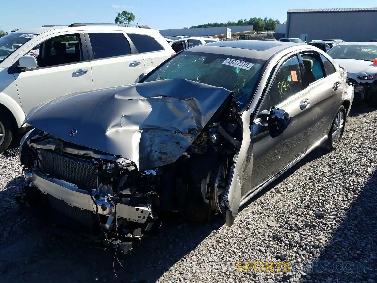 2 Photograph of a damaged car 55SWF8EB9KU315075 MERCEDES-BENZ C CLASS 2019