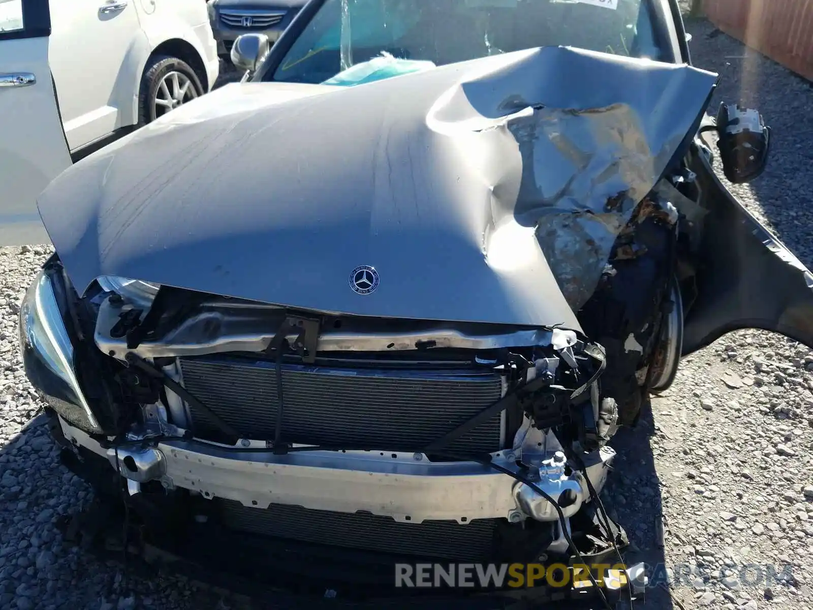 7 Photograph of a damaged car 55SWF8EB9KU315075 MERCEDES-BENZ C CLASS 2019