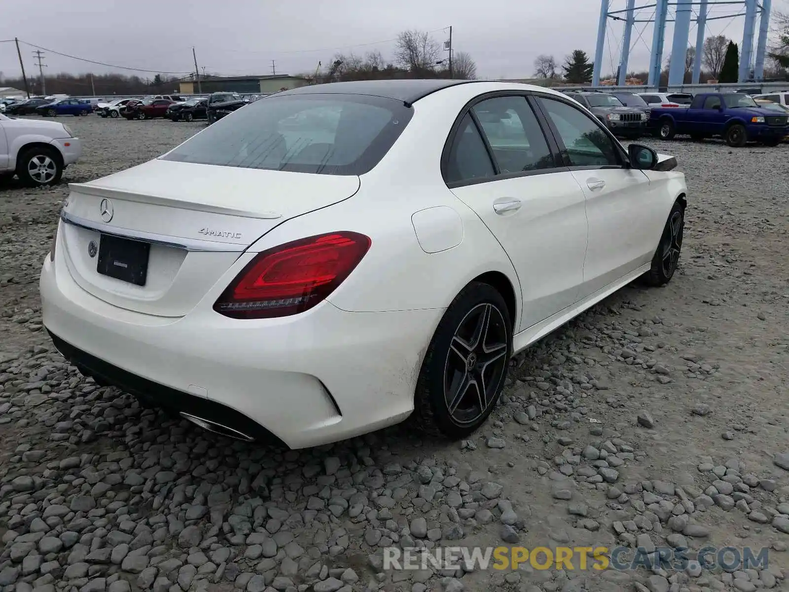 4 Photograph of a damaged car 55SWF8EBXKU292115 MERCEDES-BENZ C CLASS 2019