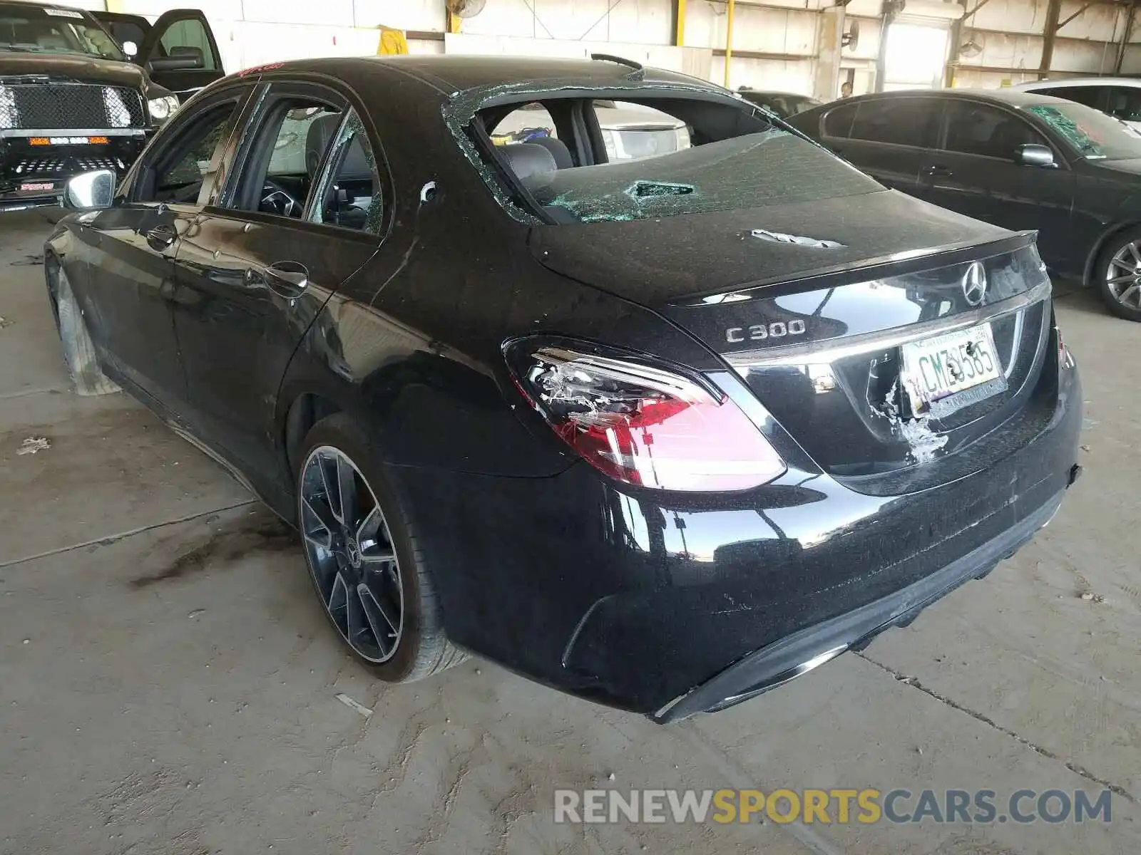 3 Photograph of a damaged car 55SWF8EBXKU297167 MERCEDES-BENZ C CLASS 2019