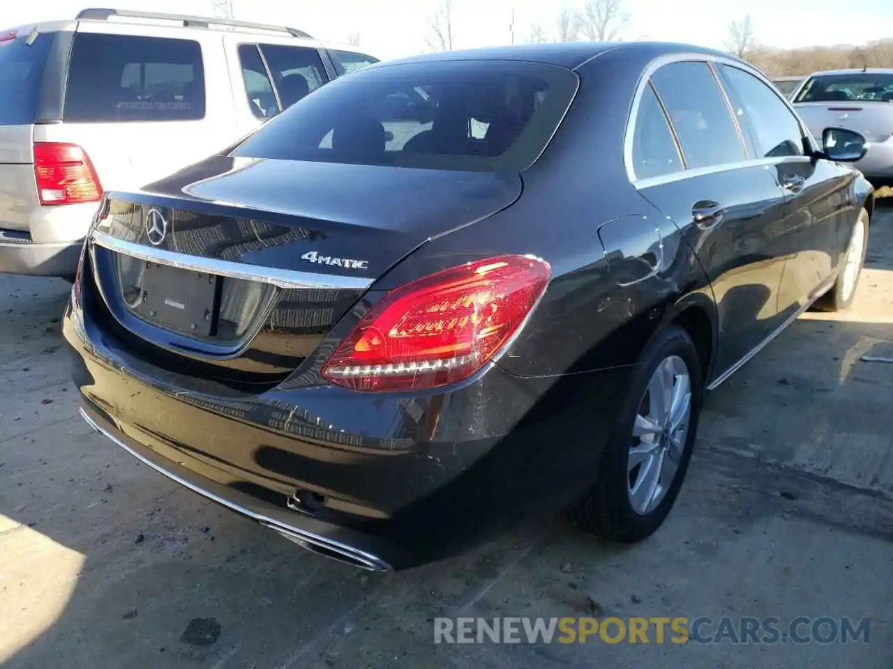 4 Photograph of a damaged car 55SWF8EBXKU314288 MERCEDES-BENZ C-CLASS 2019