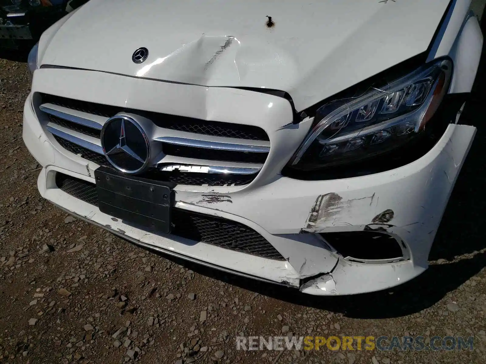 9 Photograph of a damaged car 55SWF8EBXKU315747 MERCEDES-BENZ C CLASS 2019