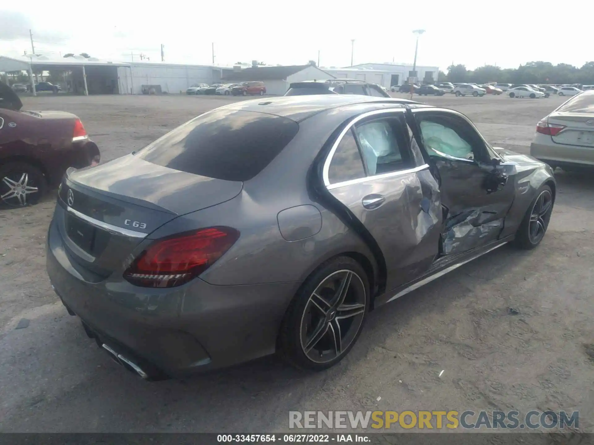 4 Photograph of a damaged car 55SWF8GB5KU307245 MERCEDES-BENZ C-CLASS 2019