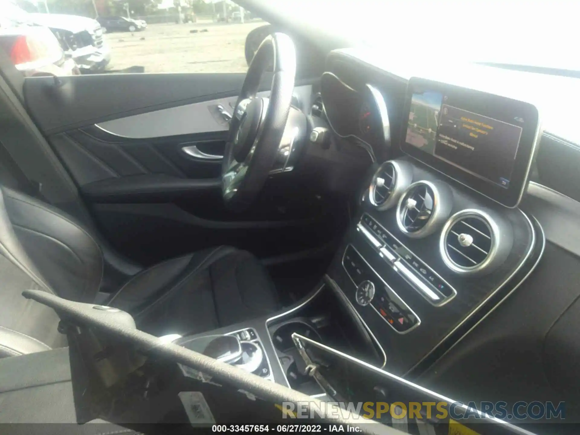 5 Photograph of a damaged car 55SWF8GB5KU307245 MERCEDES-BENZ C-CLASS 2019