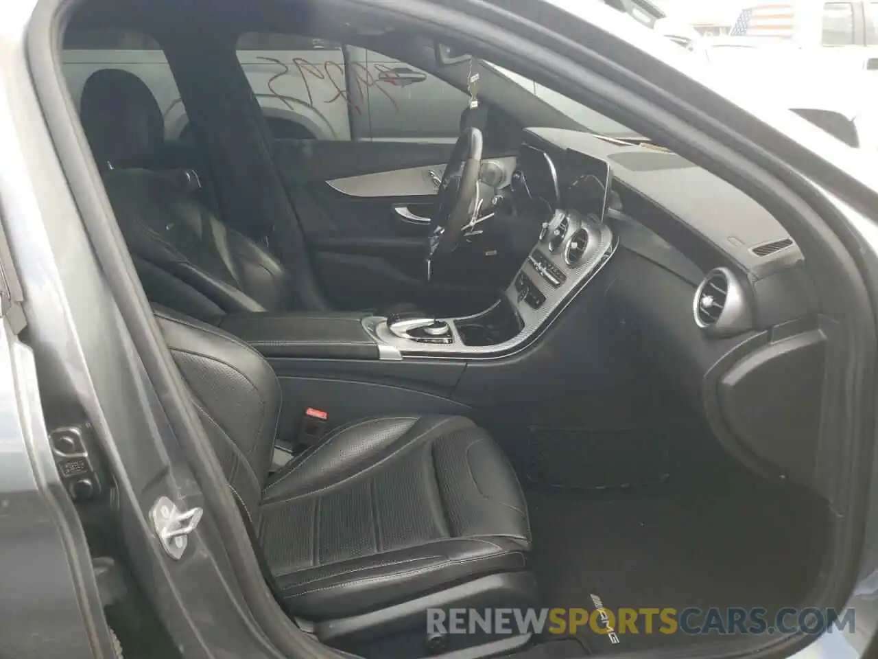 5 Photograph of a damaged car 55SWF8GBXKU309279 MERCEDES-BENZ C-CLASS 2019