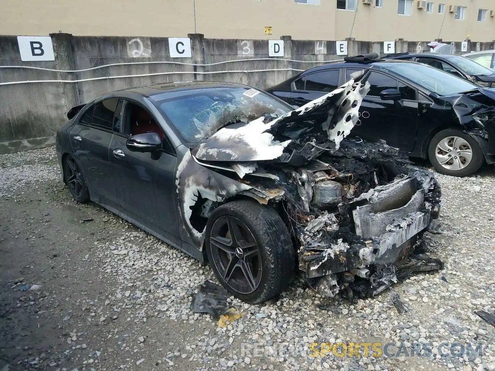 1 Photograph of a damaged car WDD2J6BB9KA044170 MERCEDES-BENZ C CLASS 2019